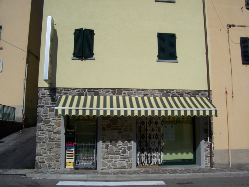  Image name: AlimentariMirka02.jpg 
 width: 801 pixel 
 height: 602 pixel 
 Size: 352171 bytes 
 Click to enlarge 